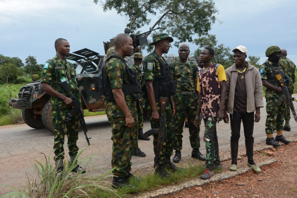 Kaduna: The Nigerian Army frees three captives from Birni Gwari